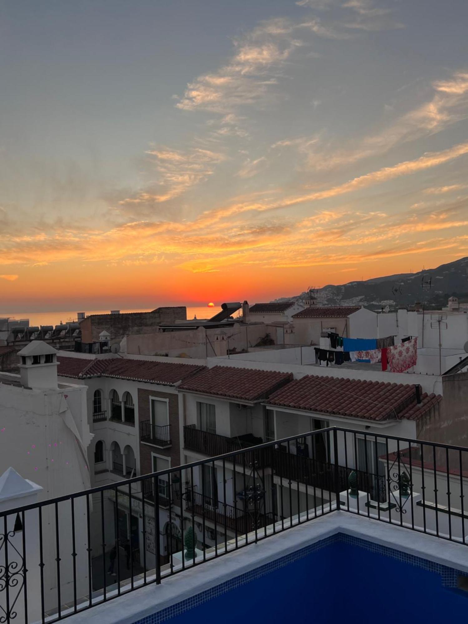 Naim Guest House Nerja Exterior photo
