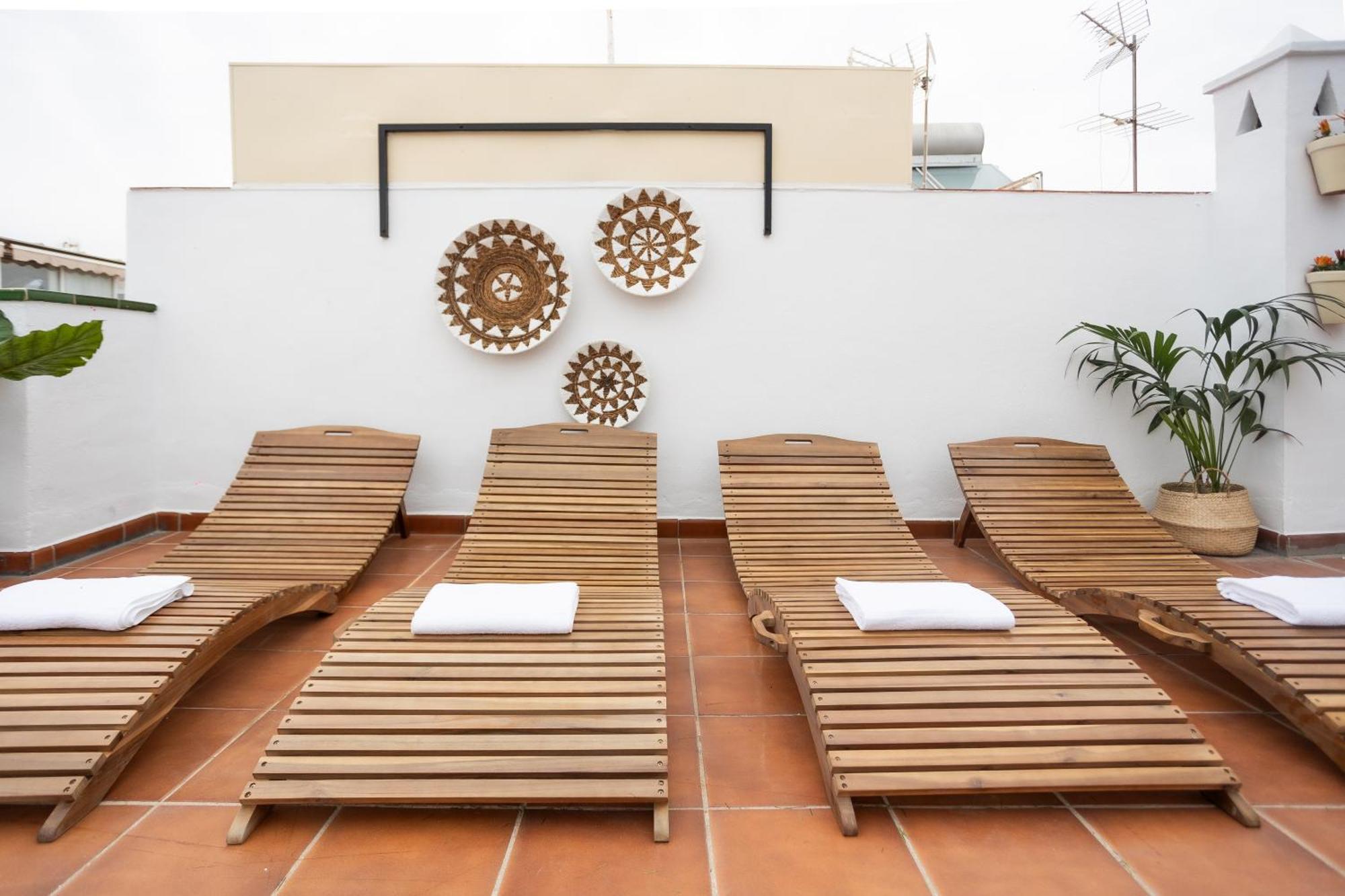 Naim Guest House Nerja Exterior photo